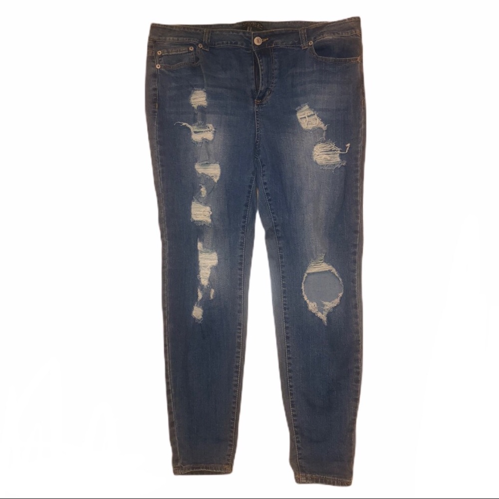 Forever 21 Distressed/ Ripped Jeans Plus Size 18